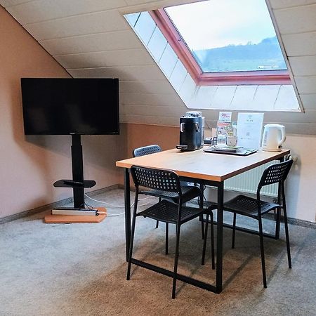 Appartamento Sleep&Chill - Ruhige Uebernachtung Mit Main-Blick Neustadt am Main Esterno foto