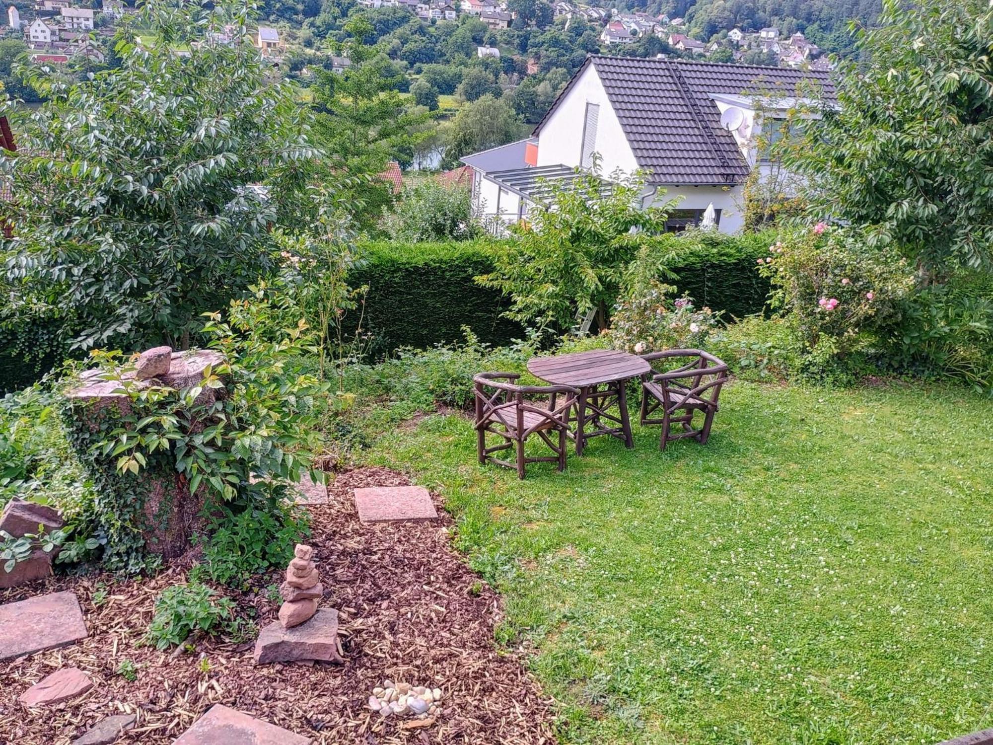 Appartamento Sleep&Chill - Ruhige Uebernachtung Mit Main-Blick Neustadt am Main Esterno foto