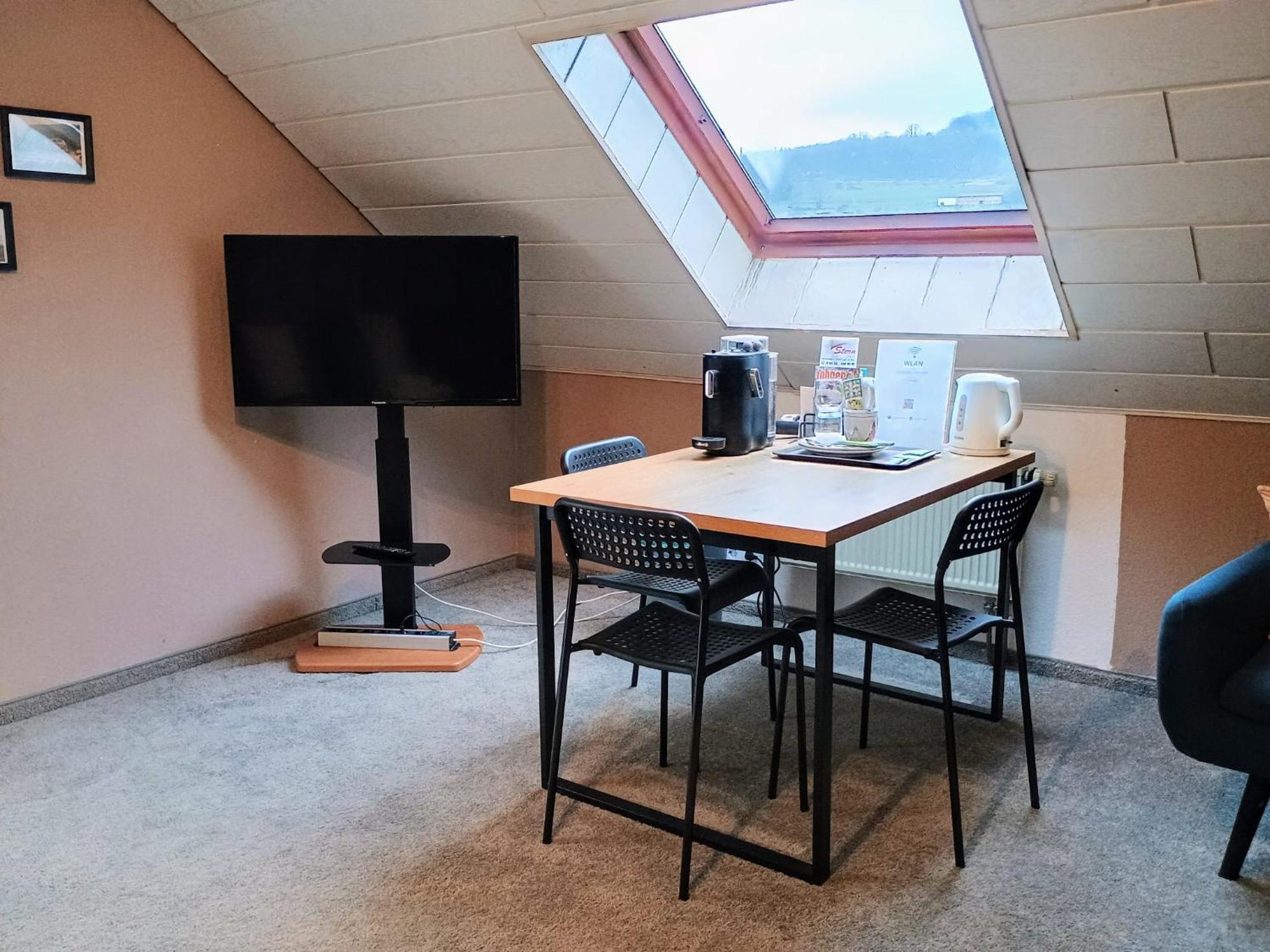 Appartamento Sleep&Chill - Ruhige Uebernachtung Mit Main-Blick Neustadt am Main Esterno foto